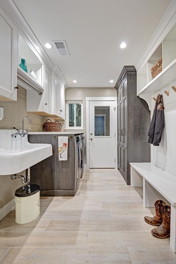 Mudroom Ideas for dog