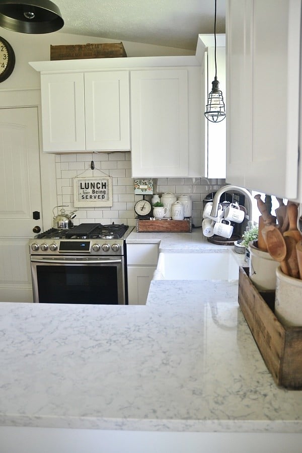 kitchen countertop ideas with white cabinets