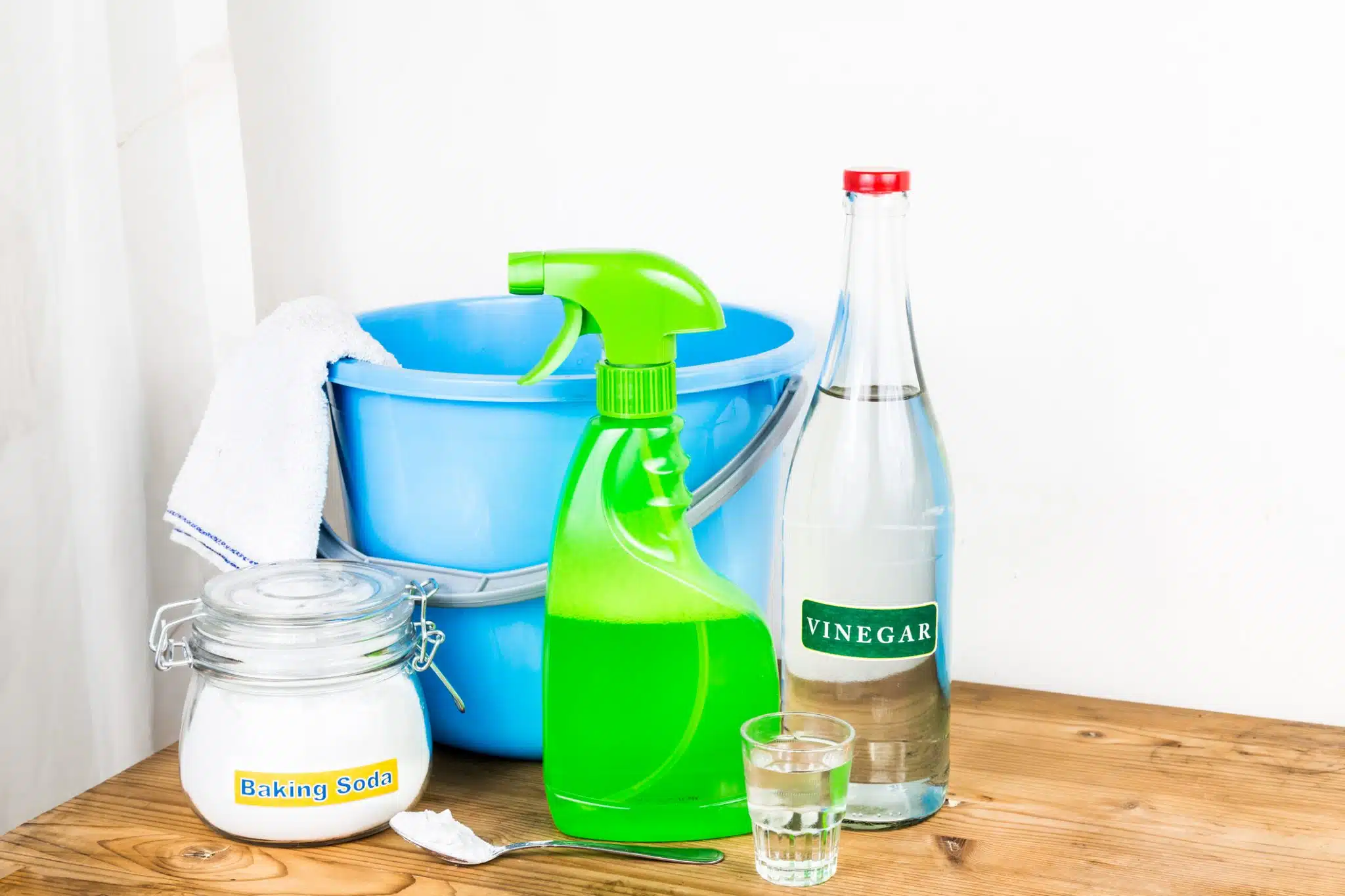 cleaning granite countertops vinegar