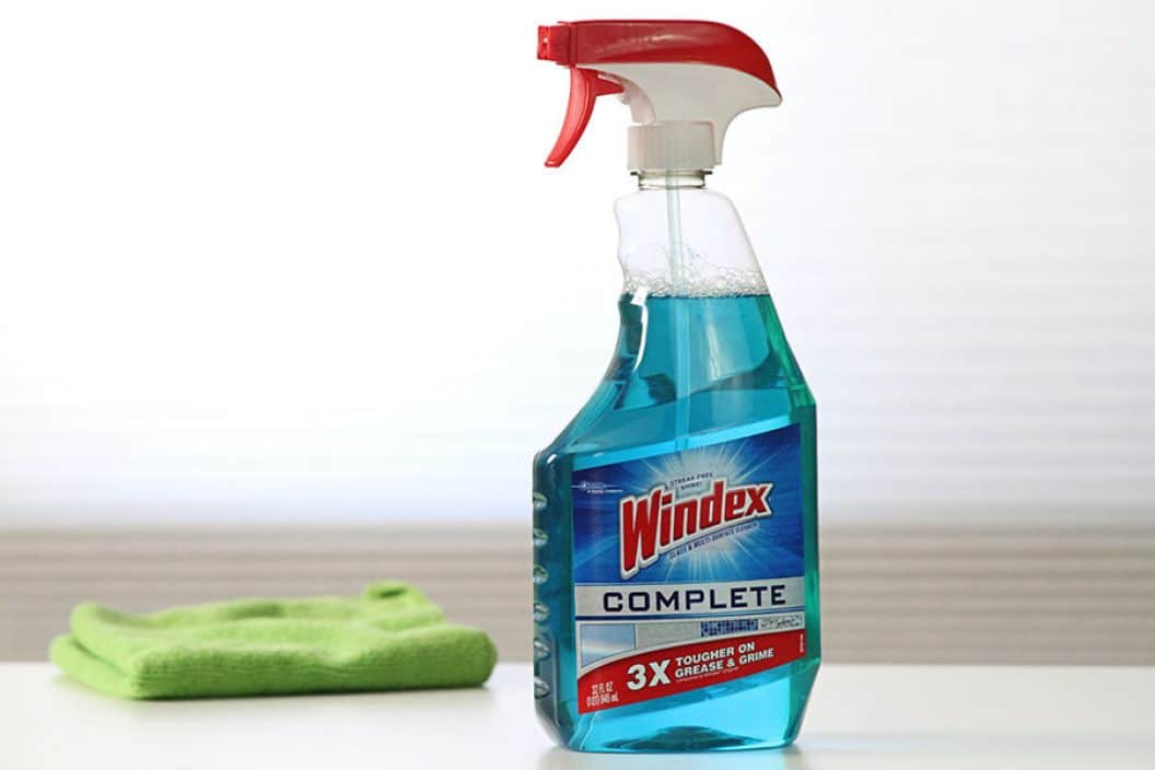 cleaning granite countertops windex