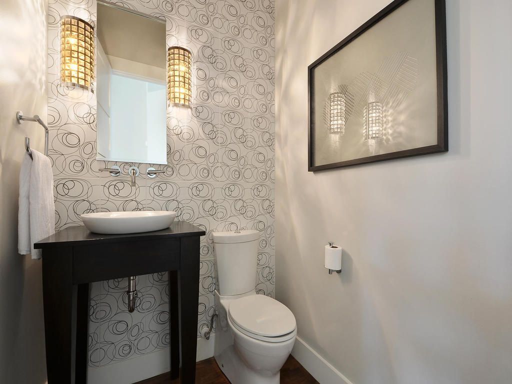 small half bathroom decorating ideas