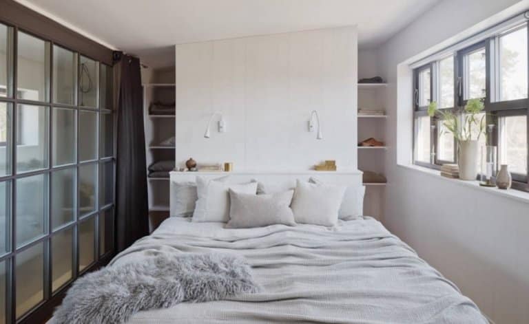 40+ Gorgeous Small Master Bedroom Ideas [Decor Inspirations]