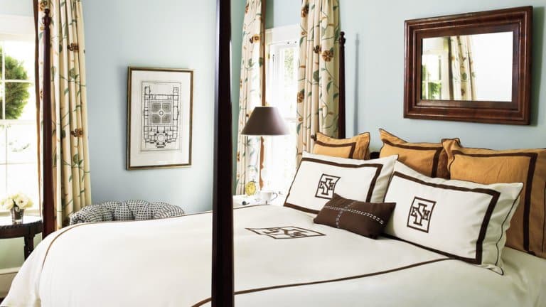 40+ Gorgeous Small Master Bedroom Ideas [Decor Inspirations]
