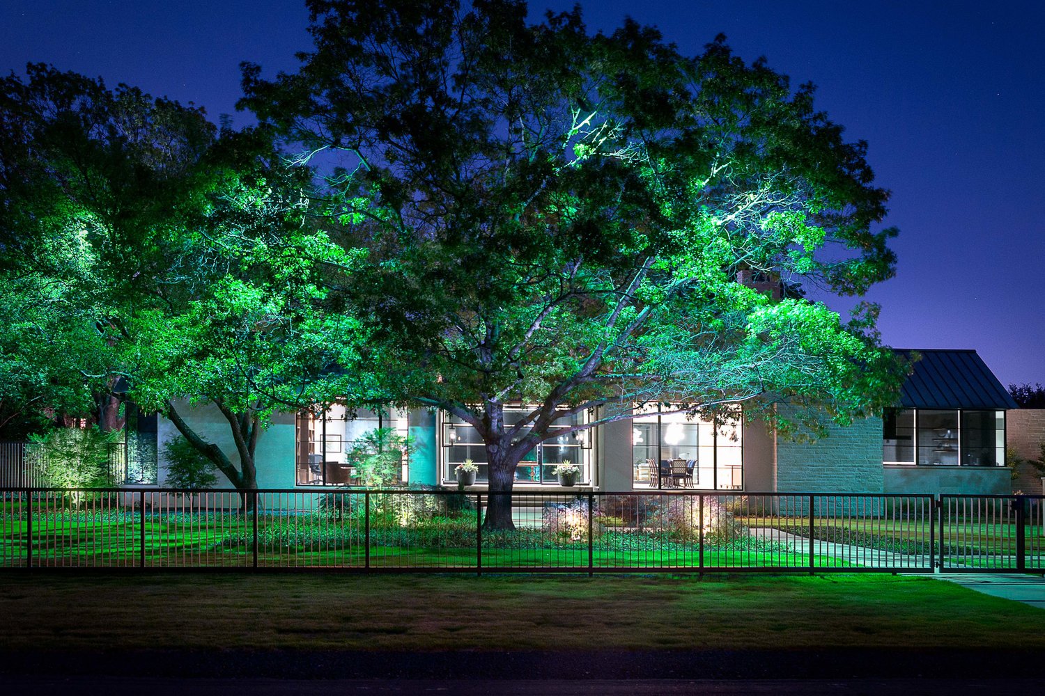 green porch light meaning 2017