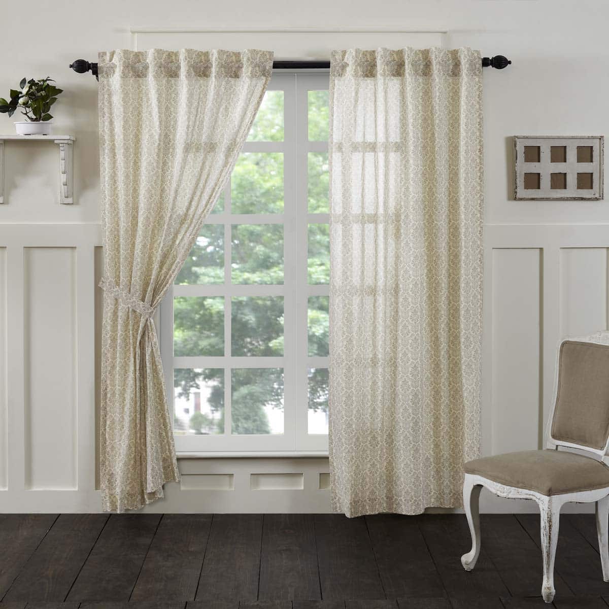 farmhouse style curtain rods