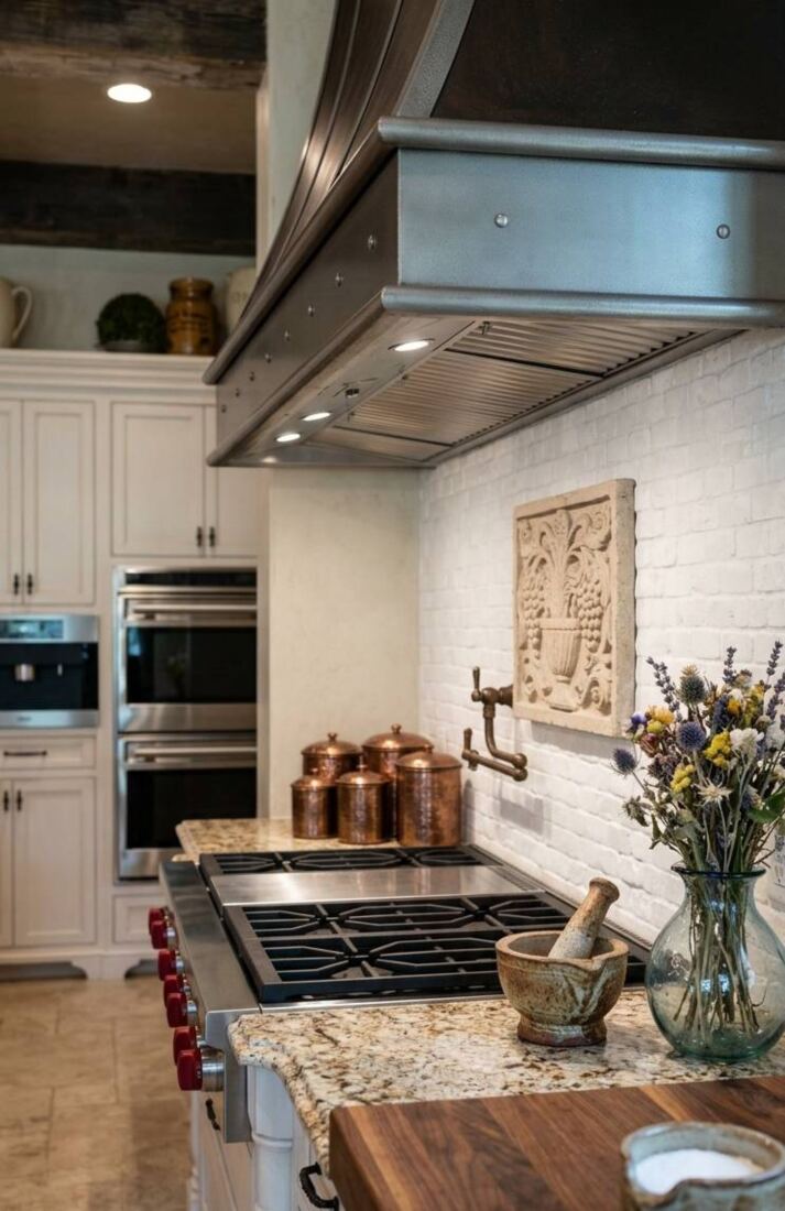 21 Stunning Range Hood Cover Ideas to Elevate Your Kitchen